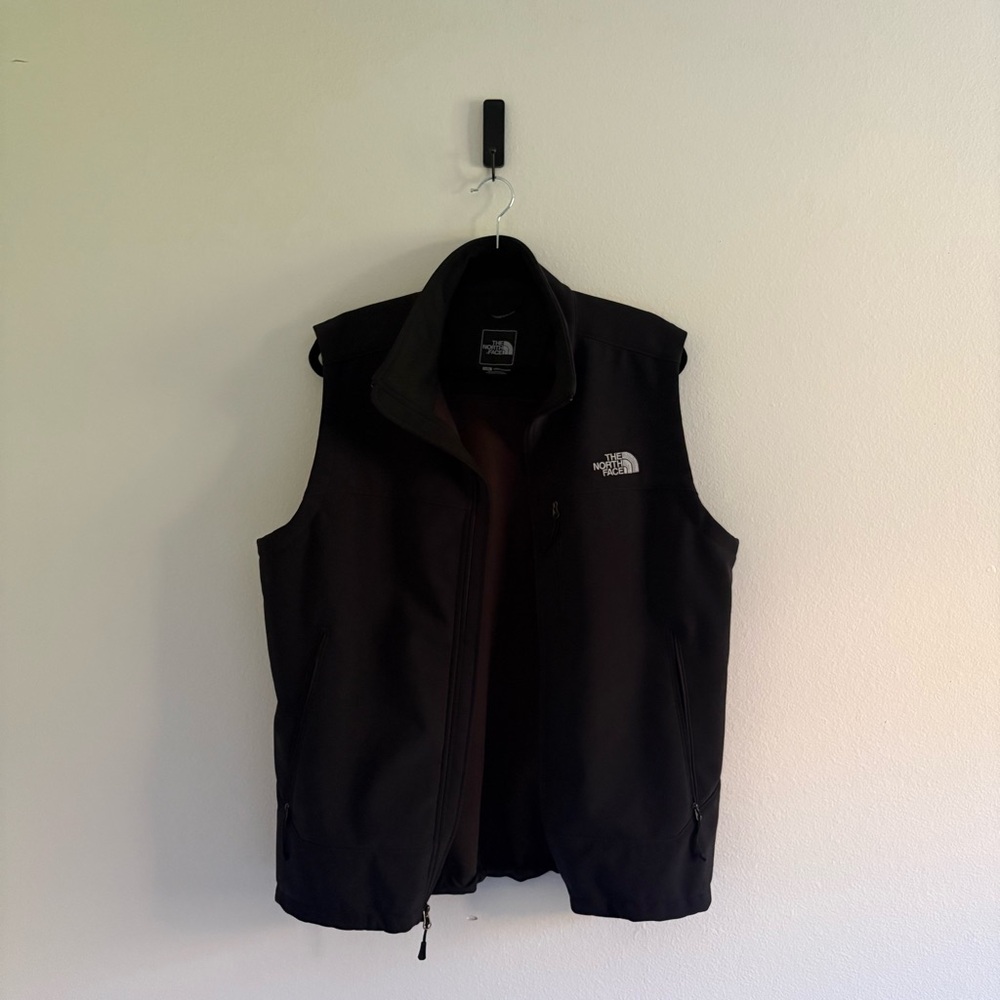 The North Face • Black Fleece Vest